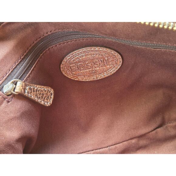 Fossil Riley Metallic Crossbody Bag Silver Foil Leather Camera Style Chic - Picture 9 of 12